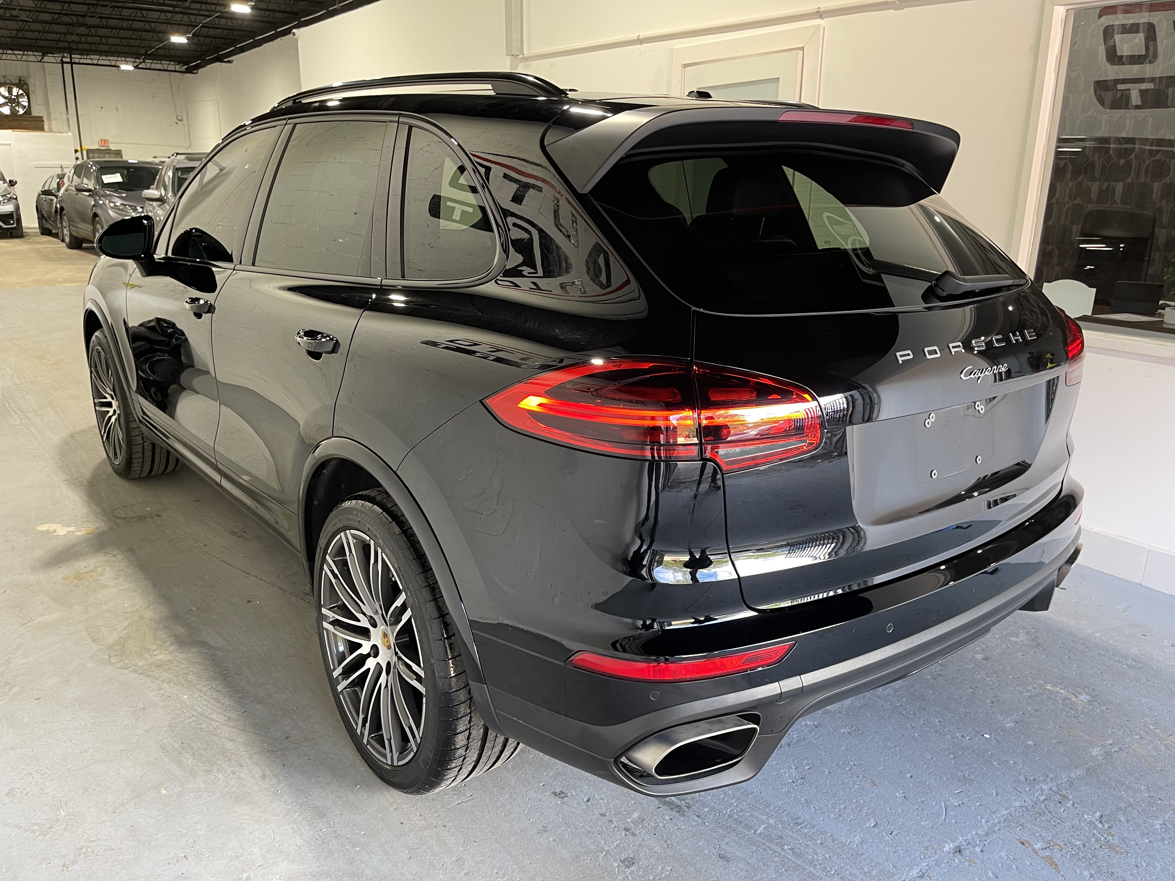 2018 Porsche Cayenne Platinum Edition